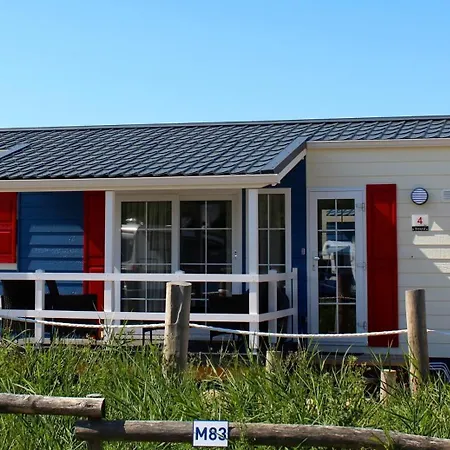 5 Hébergement de vacances *